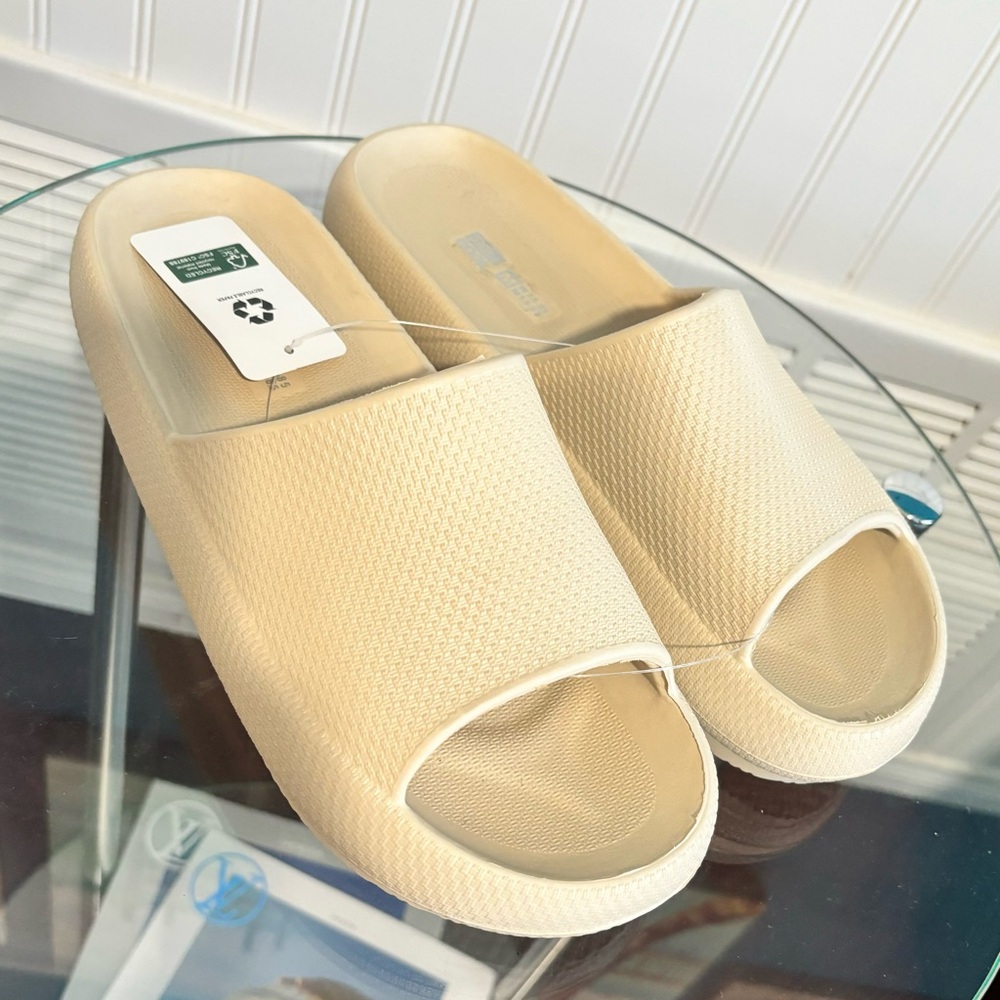 32 DEGREES Slides -Size W 7.5-8.5/M 5.5-6.5 Cushion Unisex New